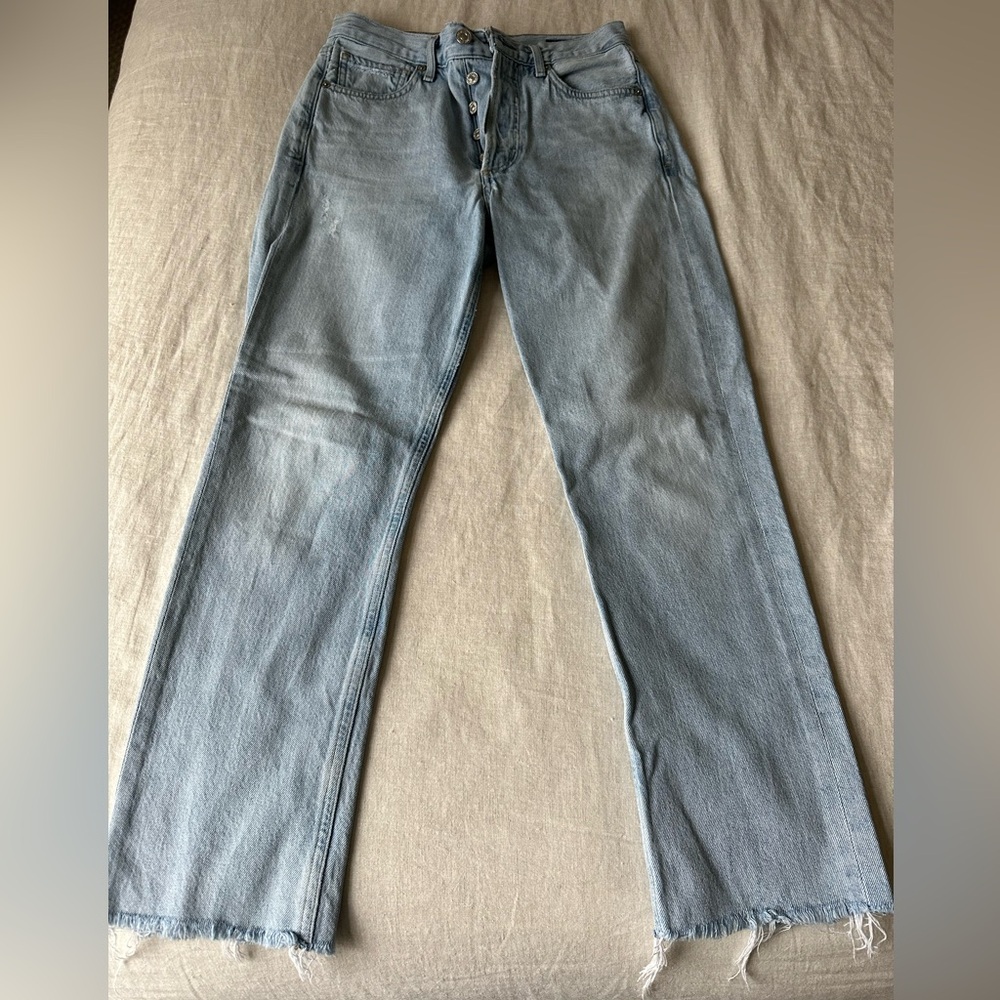 Citizens of Humanity Charlotte high rise 
Straight
Size 24
Light wash